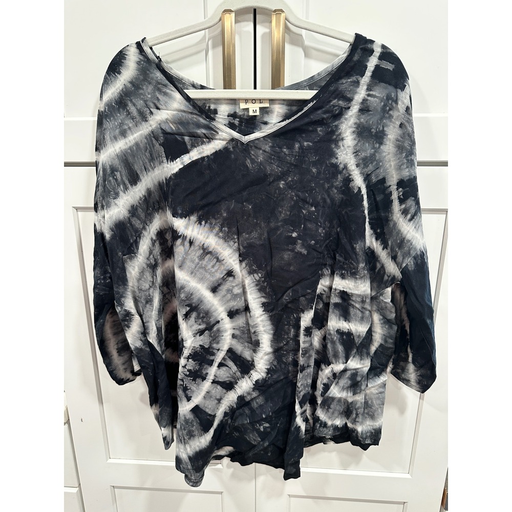 POL Tie Dye V-Neck Top Womens Medium Black White Rayon Dolman Sleeve TKT521